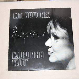 Kiti Neuvonen Kaupungin valot